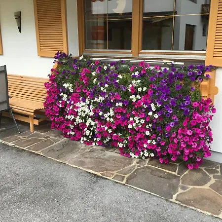 Gaestehaus Wanker Pensionat Ehrwald