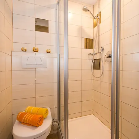 ゲストハウス Gaestehaus Wanker